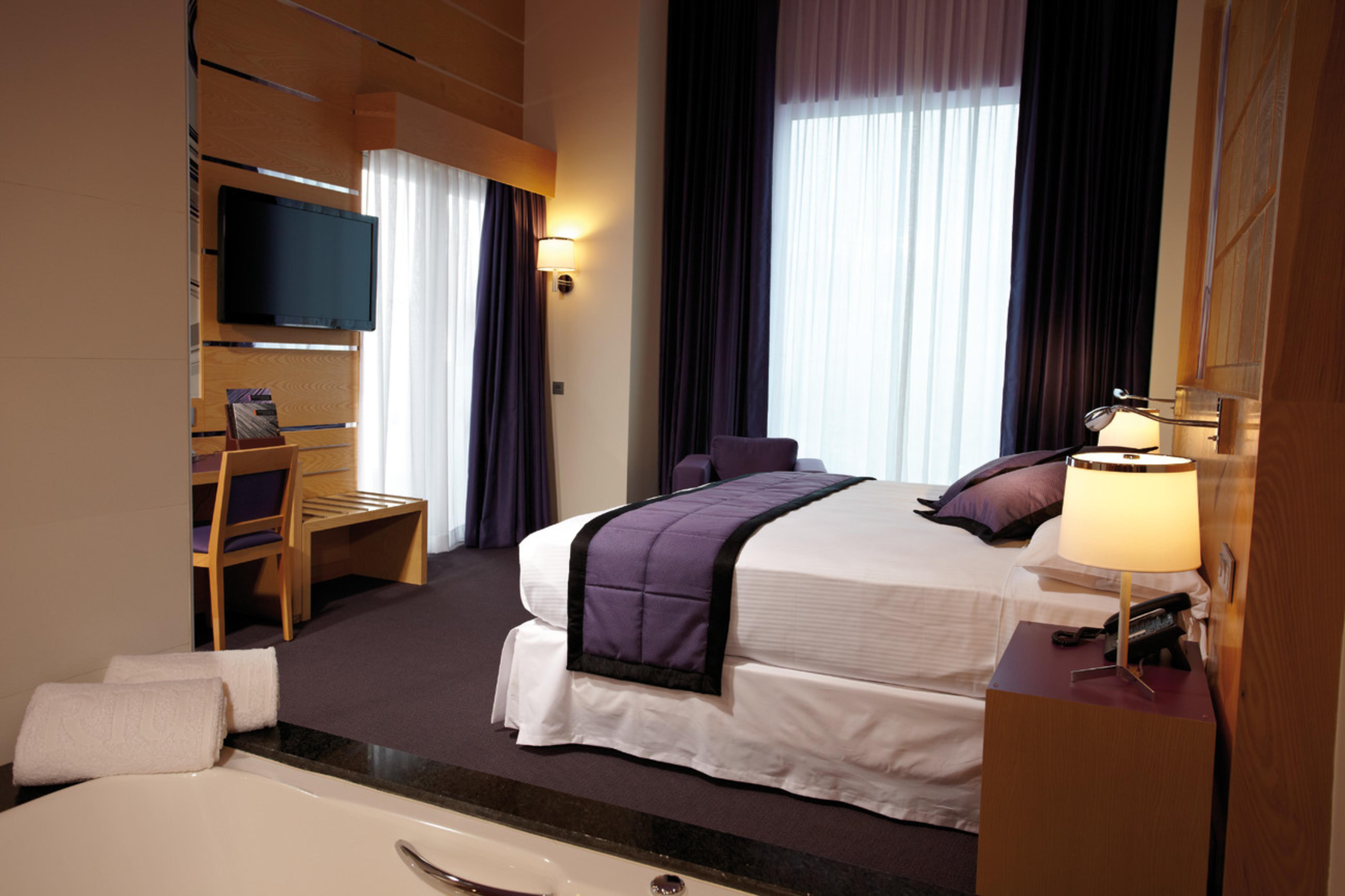Riu Plaza Guadalajara Hotel Екстериор снимка
