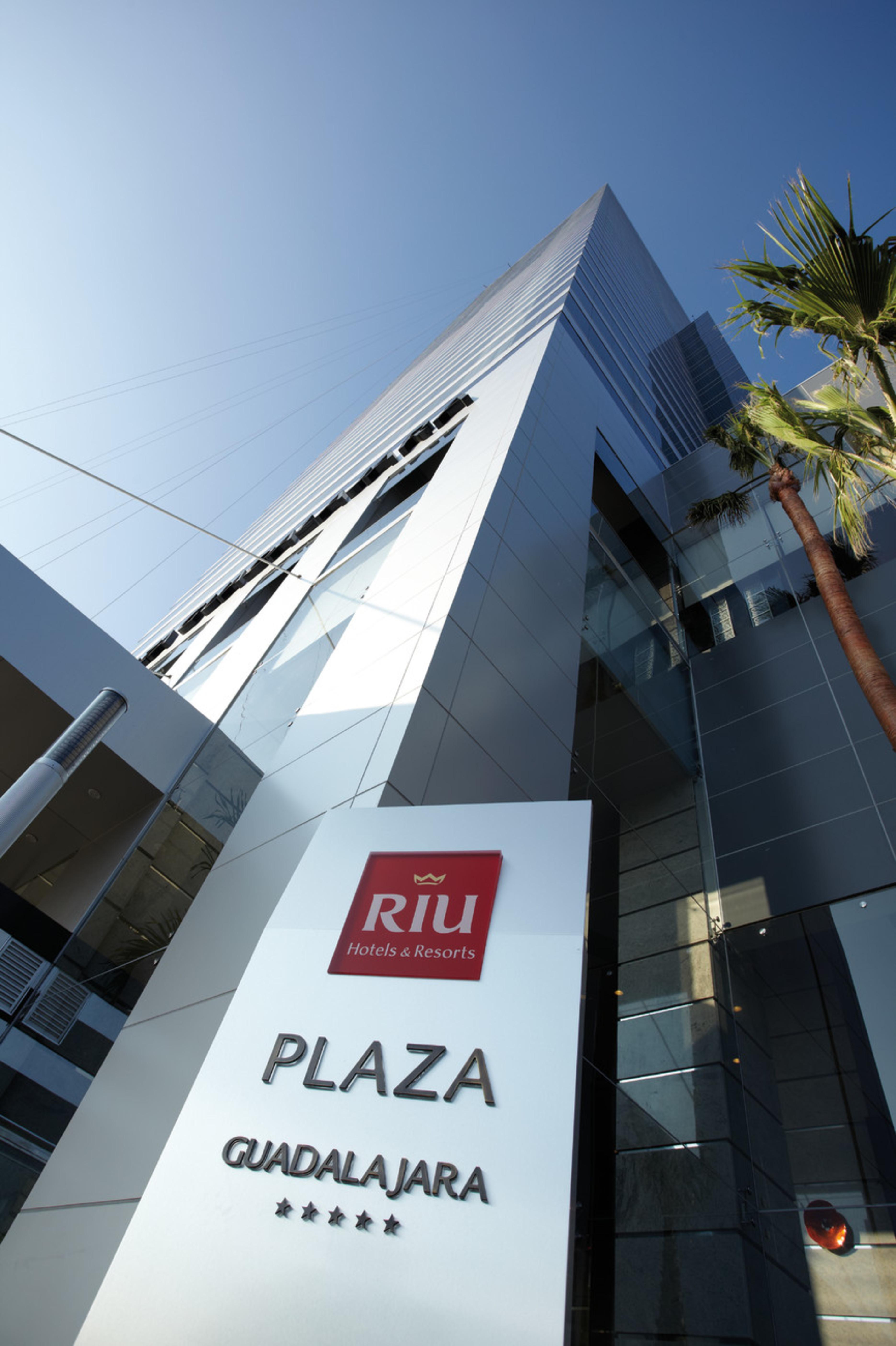 Riu Plaza Guadalajara Hotel Екстериор снимка