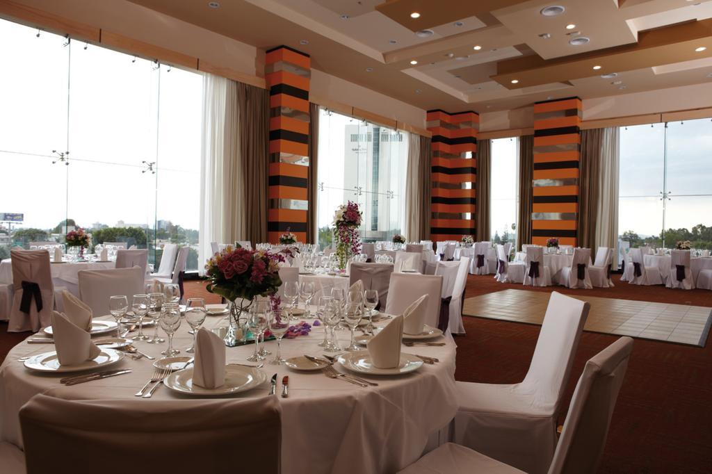 Riu Plaza Guadalajara Hotel Екстериор снимка